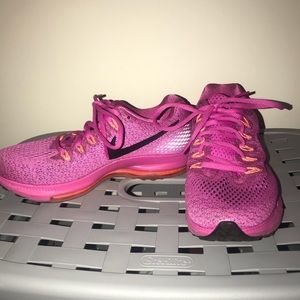 Nike zoom running shoes